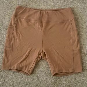 3” biker shorts w/ pockets